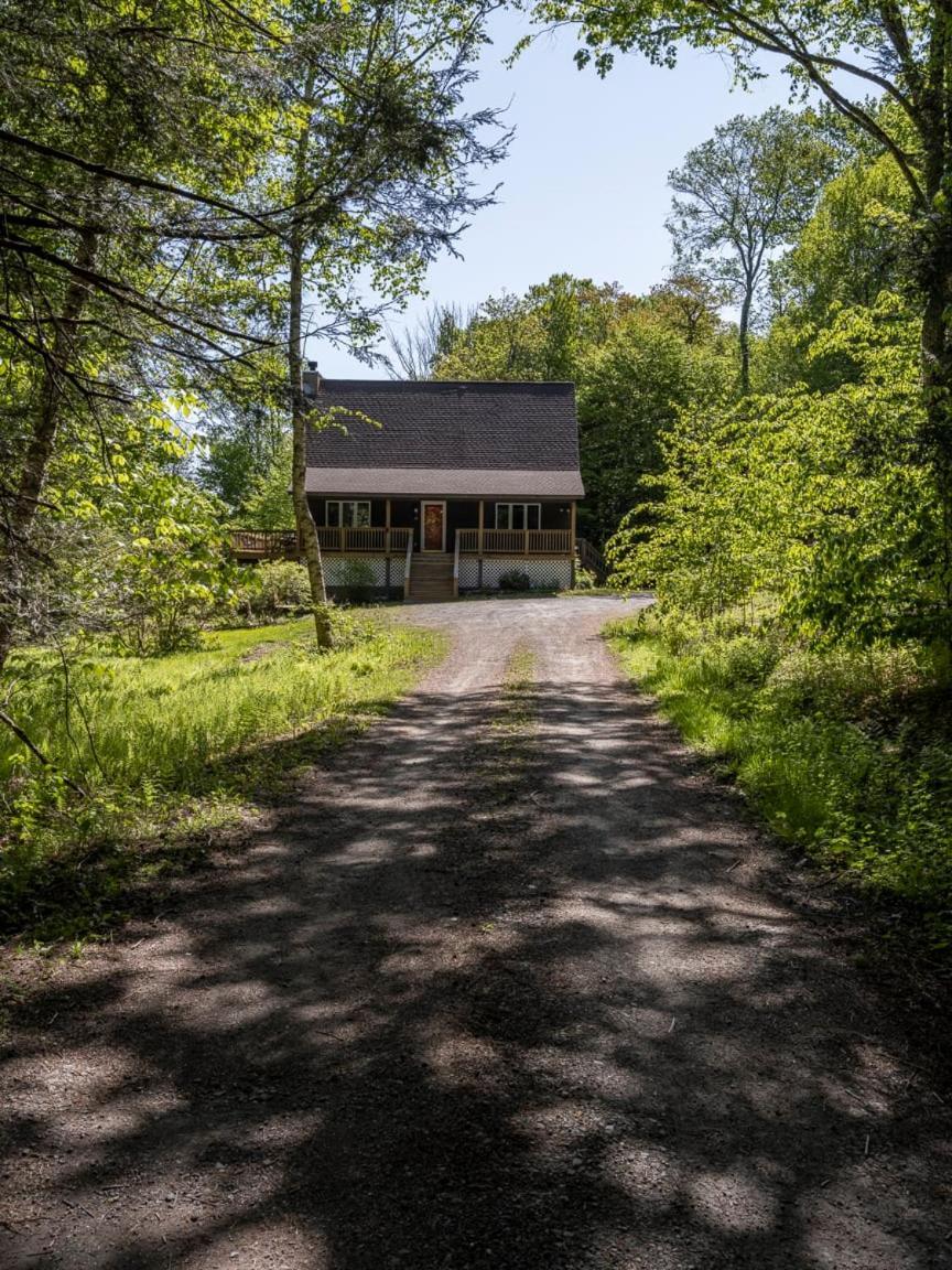 Roscoe By Summer - Charming Cathedral Chalet Buitenkant foto